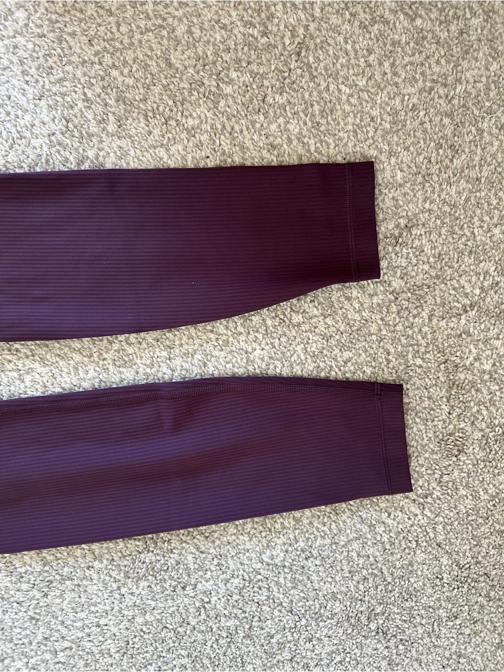 Women’s Lululemon Wunder Train High Rise Tight in Grape Thistle 28” - Picture 9 of 14